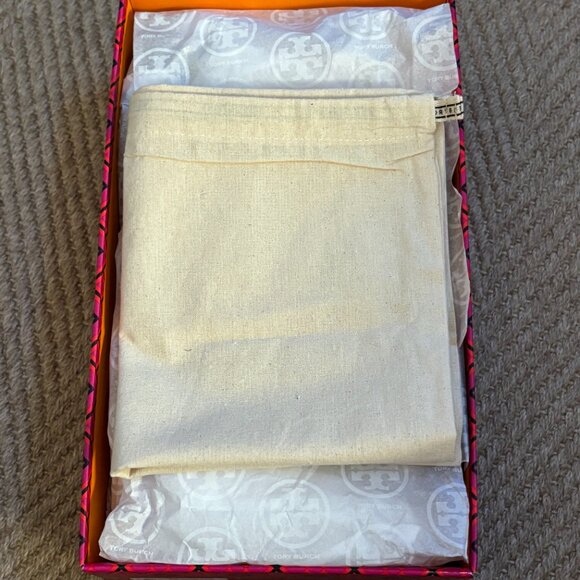 Tory Burch Miller Printed Patent Sandal Cat Portrait Grey Gray - Picture 14 of 15